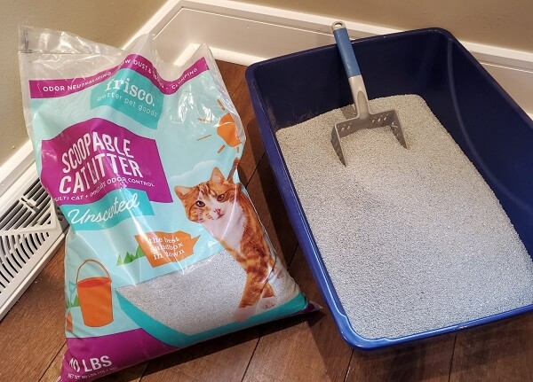 Frisco Multi-Cat Unscented Clumping Clay Cat Litter