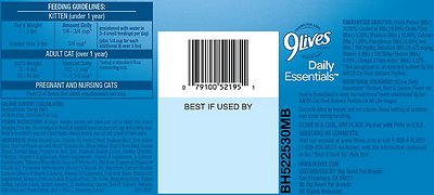 9Lives Daily Essentials with Chicken, Beef, & Salmon Flavor Dry Food