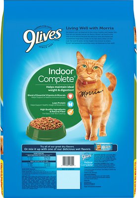 9 Lives Indoor Complete with Chicken & Salmon Flavor Dry Food