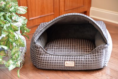 Armarkat Collasible Zipper Top Cuddle Cave Cat Bed